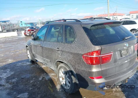 2012 BMW X5 xDrive35I/xDrive35I Premium/xDrive35I Sport Activity z USA, uszkodzony, nr VIN 5UXZV4C59CL988873